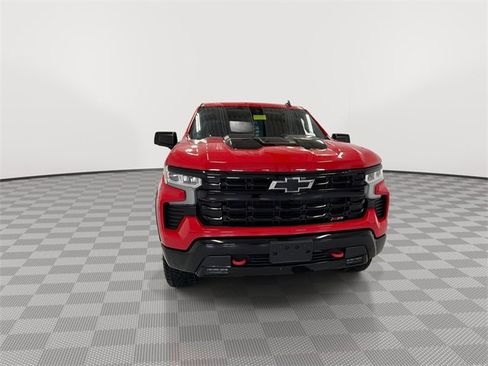 Certified 2022 Chevrolet Silverado 1500 LT Trail Boss image 3