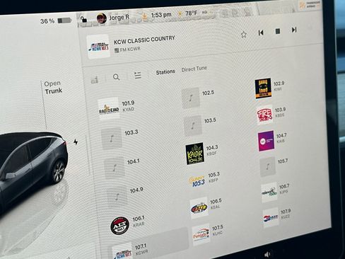 Used 2023 Tesla Model Y Long Range image 19