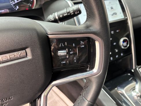 Used 2023 Land Rover Discovery Sport SE AWD/4WD image 19