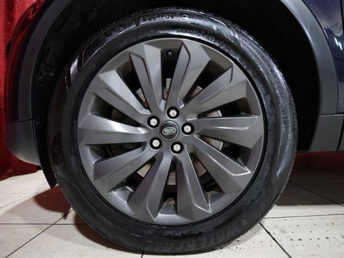 Used 2020 Land Rover Discovery Sport SE AWD/4WD image 7