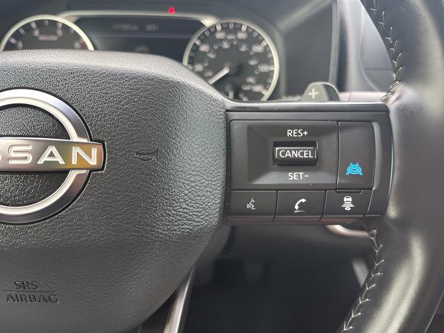 Used 2025 Nissan Rogue SV AWD/4WD image 20