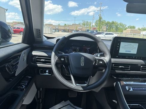 New 2026 Lincoln Aviator Reserve AWD/4WD image 6