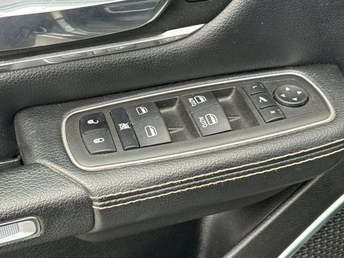 Used 2022 RAM 1500 Laramie w/ Sport Appearance Package AWD/4WD image 13