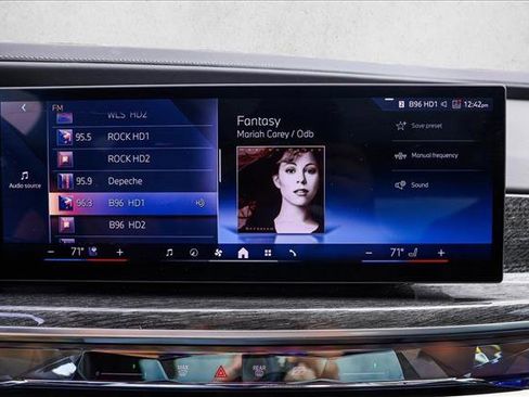 Certified 2024 BMW i7 eDrive50 RWD image 17