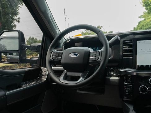 Used 2026 Ford F350 Lariat AWD/4WD image 29