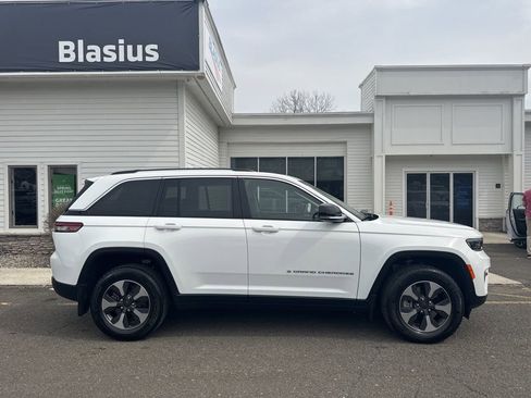 Used 2022 Jeep Grand Cherokee Limited 4xe w/ MOPAR Finishing Package image 3