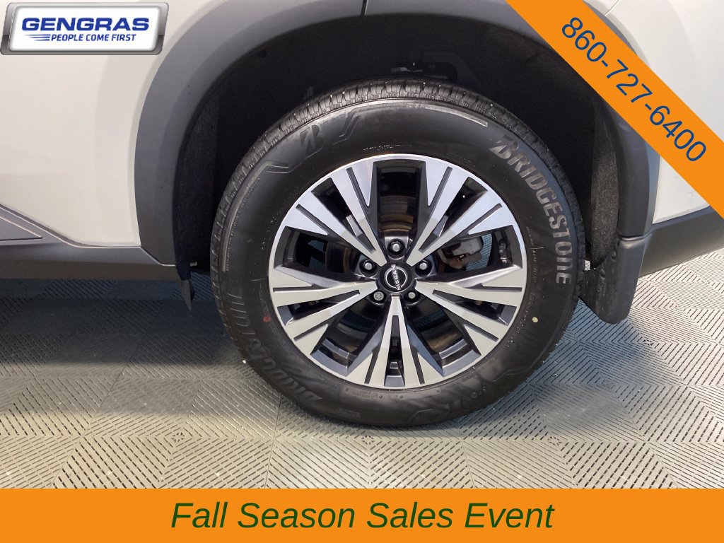 Used 2023 Nissan Rogue SV AWD/4WD image 30