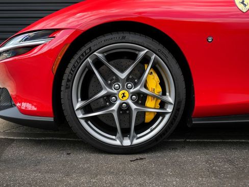 Used 2024 Ferrari Roma RWD image 13