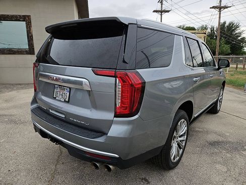 Used 2023 GMC Yukon Denali AWD/4WD image 7