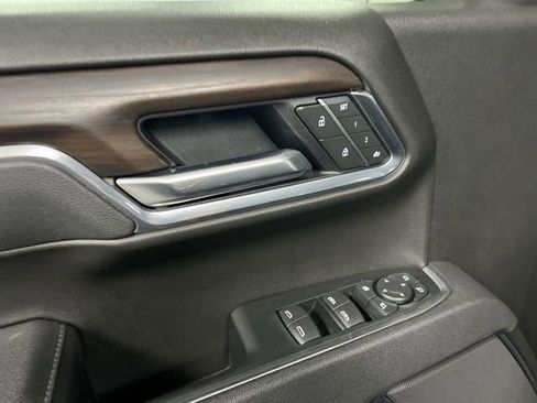 Used 2025 GMC Sierra 1500 SLT image 23