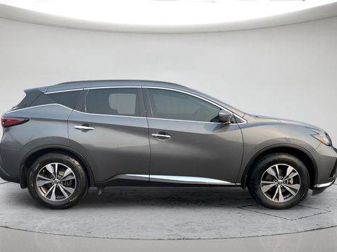 Used 2019 Nissan Murano SV AWD/4WD image 2