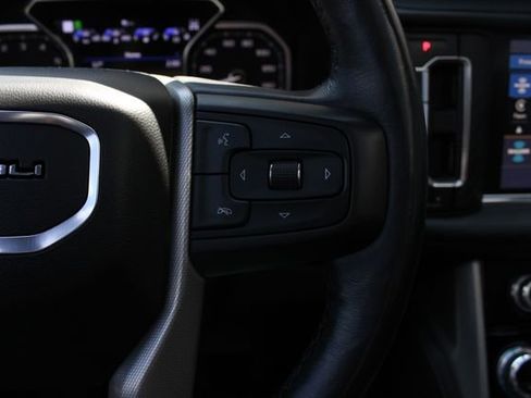 Used 2021 GMC Yukon Denali w/ Advanced Technology Package AWD/4WD image 14