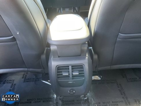 Used 2022 Ford Mustang Mach-E Select image 33