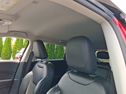 Used 2020 Jeep Compass Latitude AWD/4WD image 14