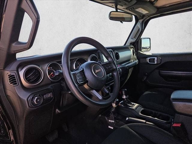 Used 2018 Jeep Wrangler Unlimited Sport AWD/4WD image 9