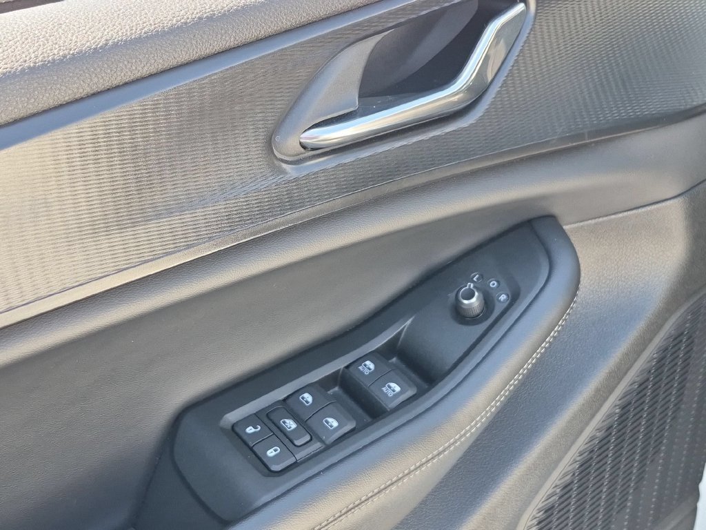 Used 2025 Jeep Grand Cherokee Altitude AWD/4WD image 13