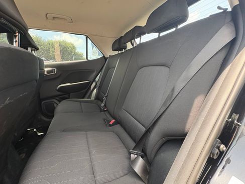 Used 2022 Hyundai Venue SE w/ Cargo Package FWD image 13