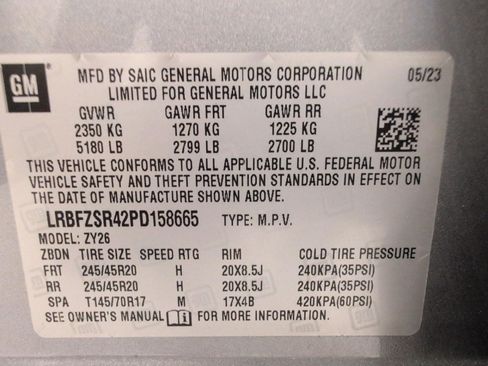 Used 2023 Buick Envision Avenir AWD/4WD image 29