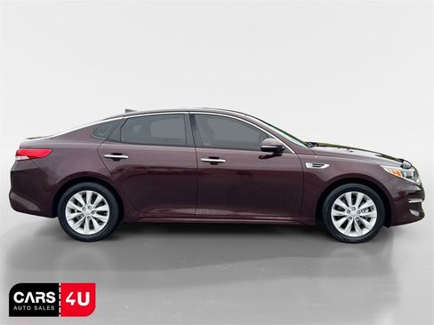 Used 2017 Kia Optima EX image 8