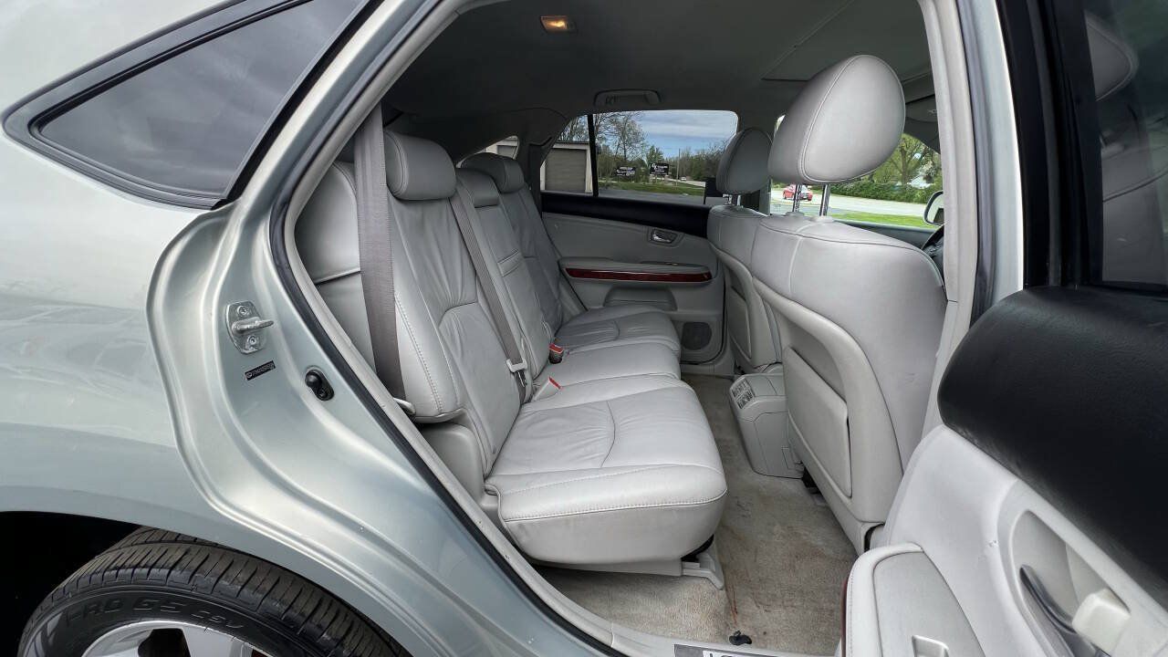 Used 2005 Lexus RX 330 AWD w/ Premium Plus Pkg image 28