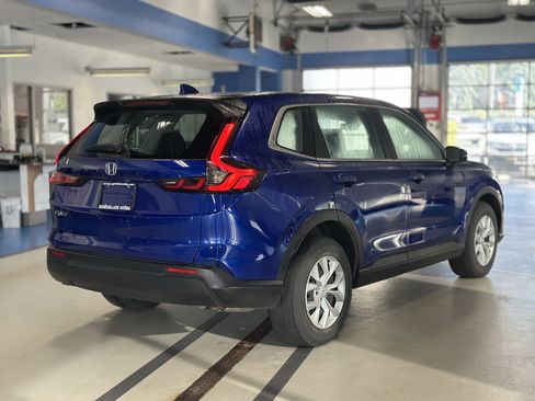Used 2022 Honda HR-V LX image 5