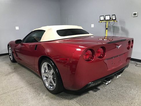 Used 2008 Chevrolet Corvette Convertible w/ Preferred Equipment Group RWD image 10