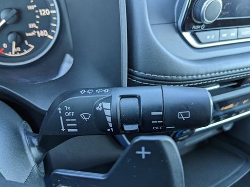 Used 2023 Nissan Rogue SV image 48