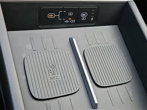 Certified 2024 Hyundai Santa Fe SEL image 29