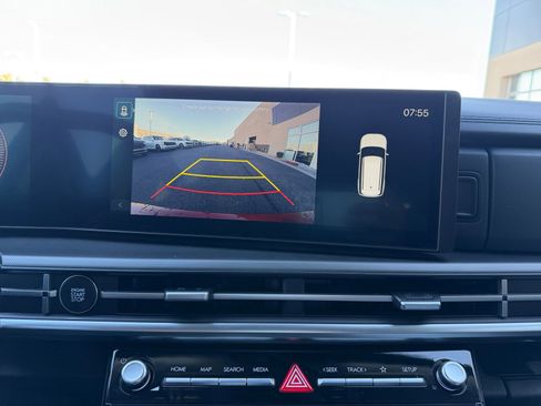 Certified 2025 Hyundai Santa Fe SEL image 30