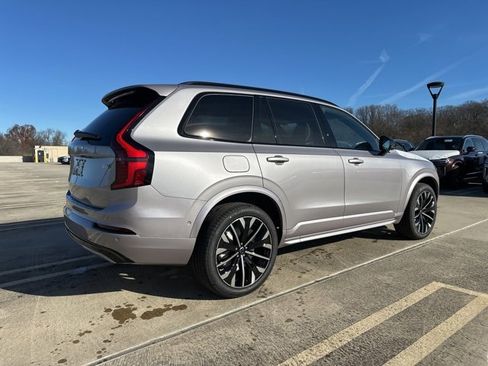 New 2026 Volvo XC90 B6 Ultra w/ Lounge Package image 7