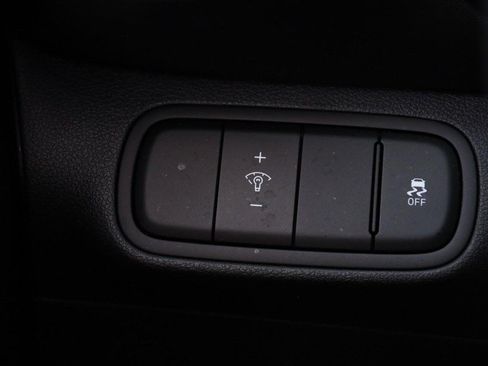Used 2026 Hyundai Venue SEL FWD image 22