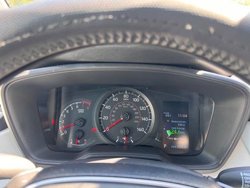 Used 2020 Toyota Corolla SE image 23