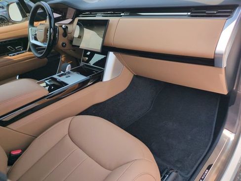 New 2026 Land Rover Range Rover SE AWD/4WD image 19