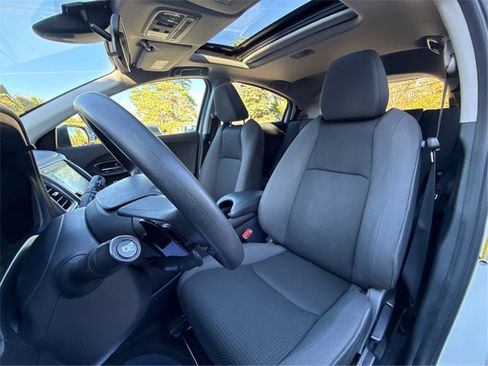 Used 2021 Honda HR-V EX image 24