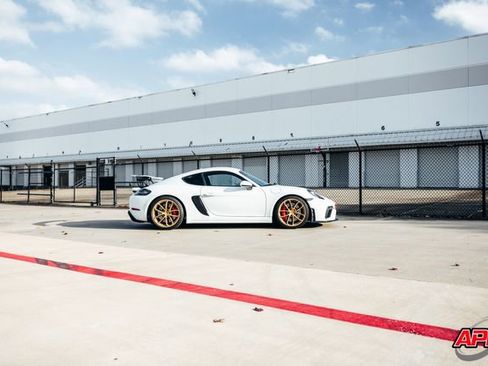 Used 2020 Porsche 718 Cayman GT4 image 63