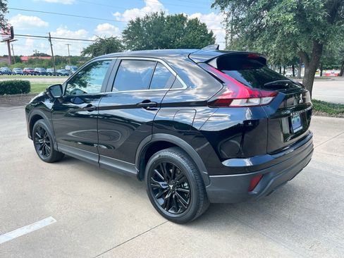 Used 2023 Mitsubishi Eclipse Cross LE image 8