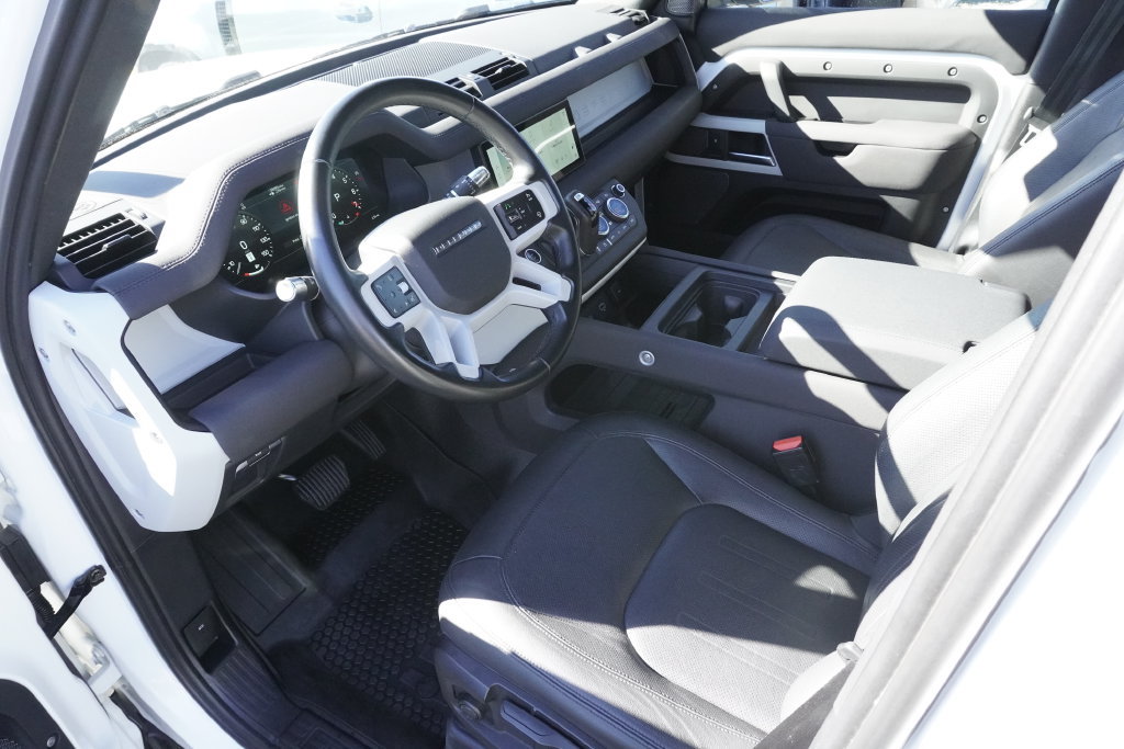 Used 2022 Land Rover Defender 110 S AWD/4WD image 18