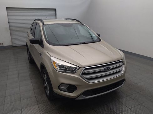 Used 2017 Ford Escape SE w/ Equipment Group 201A FWD image 14