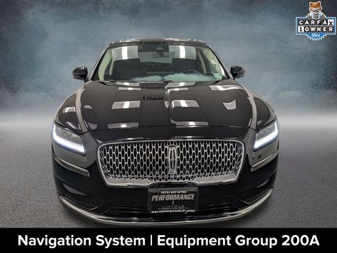 Used 2022 Lincoln Nautilus Reserve AWD/4WD image 2