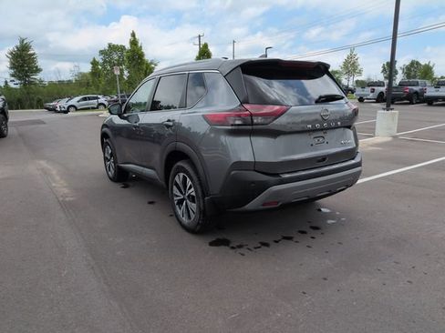 Used 2022 Nissan Rogue SV w/ SV Premium Package AWD/4WD image 5