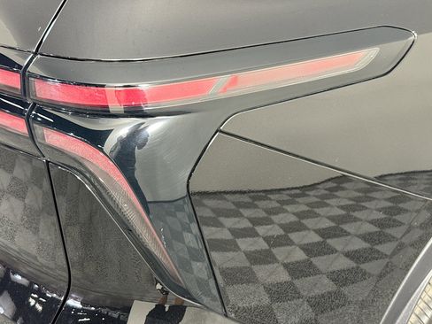 Used 2026 Chevrolet Traverse LT w/ Driver Confidence Package image 32