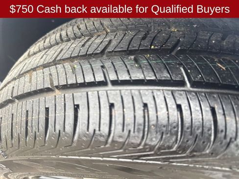 New 2025 Nissan Versa SR w/ Trunk Package image 31