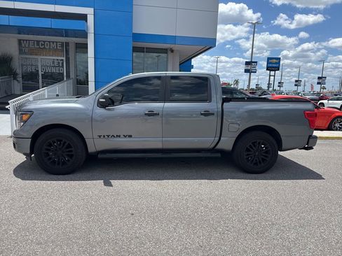 Used 2018 Nissan Titan SL w/ Midnight Edition RWD image 1