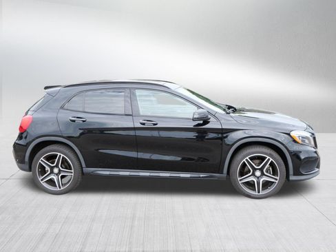 Used 2017 Mercedes-Benz GLA 250 4MATIC image 8