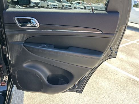 Used 2019 Jeep Grand Cherokee Limited w/ Luxury Group II image 45