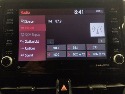 Used 2022 Toyota Corolla LE FWD image 25