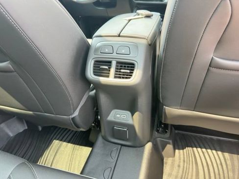Used 2023 Buick Envision Avenir AWD/4WD image 13