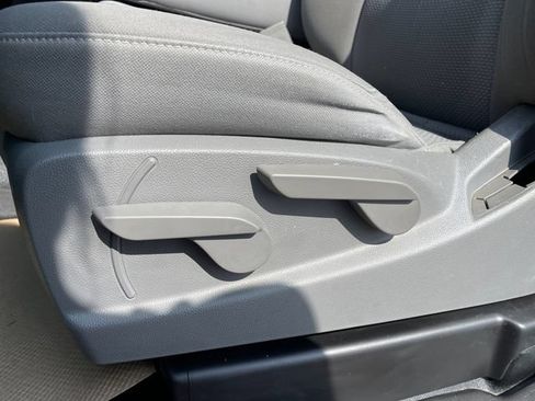 Used 2014 Chevrolet Silverado 1500 W/T RWD image 17