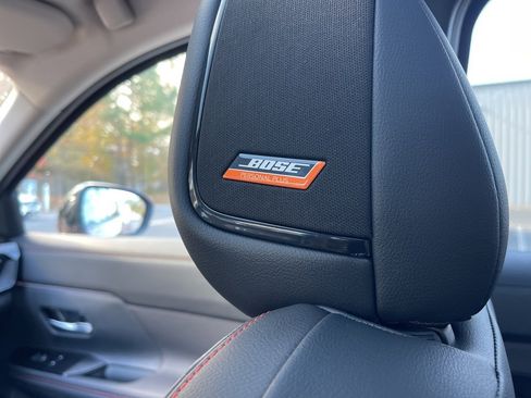 New 2026 Nissan Kicks SR w/ SR Premium Package image 17