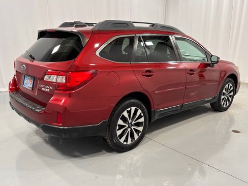 Used 2017 Subaru Outback 2.5i Limited image 5